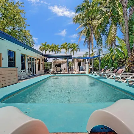 Gay Clothing Opt Studio In Heated Pool Guesthouse